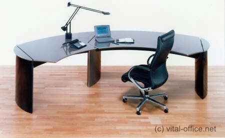 circon executive desk in classic design