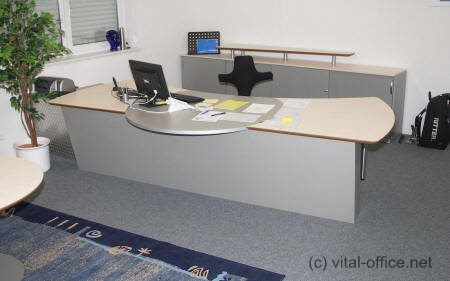 circon executive desk in command design