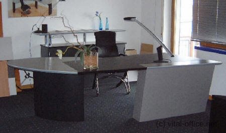 circon executive desk in jet design